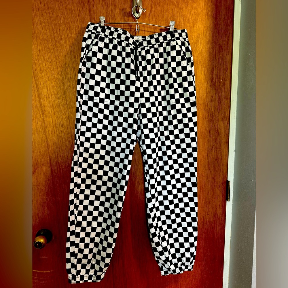 Vans checkered jogger size xl